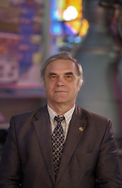 Еленев Валерий Дмитриевич, директор института авиационной техники, профессор