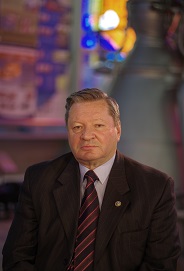 Изжеуров Евгений Александрович, декан факультета базовой подготовки и
фундаментальных наук