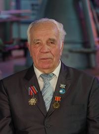 Макарычев Юрий Иванович, доцент