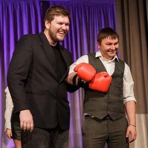 "Будьте такими же, как участники Science Slam, – интересными и интересующимися"