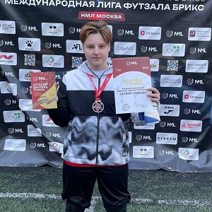 В турнире по футболу "Кубок Победы 2025" сборная университета заняла второе место