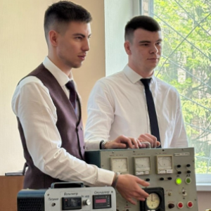 IAE Students Developed Console for Testing Aviation Electric Actuators