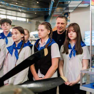 Победители проекта "ШАГИ" побывали в Музее авиации и космонавтики