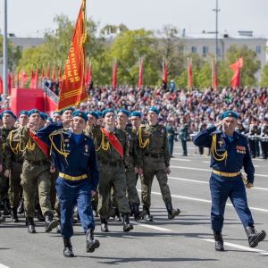 Курсанты военного учебного центра готовятся к Параду Победы