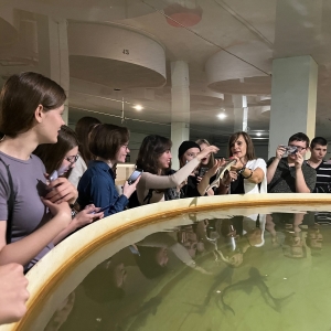 Студенты-биологи совершили профориентационную поездку на "Волжский осётр"
